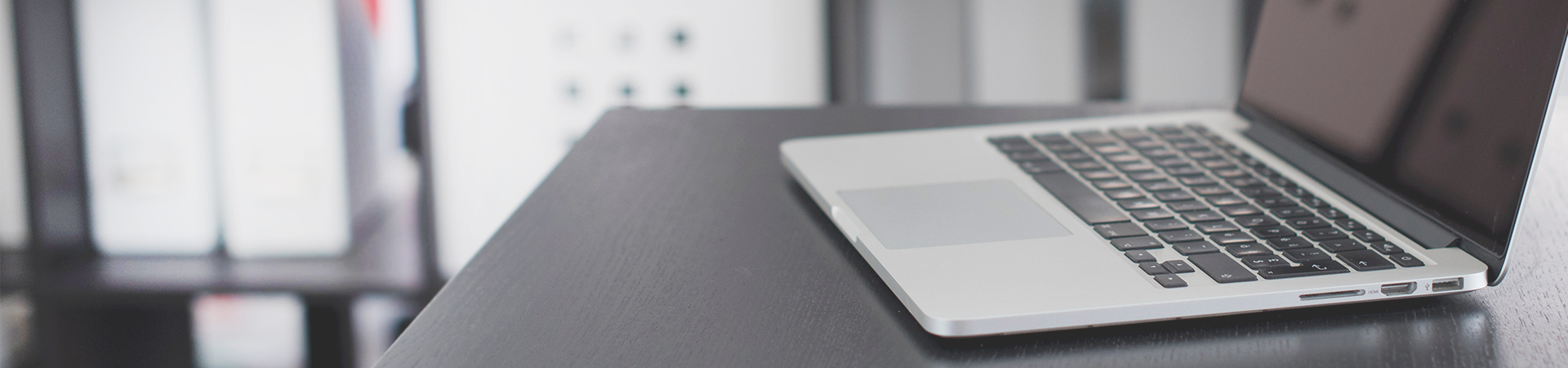 聯(lián) 系 我 們